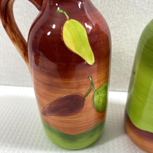 Vinegar & Oil Cruet Set Ceramic Chili Peppers Home Decor Handle Spout - Picture 3 of 12